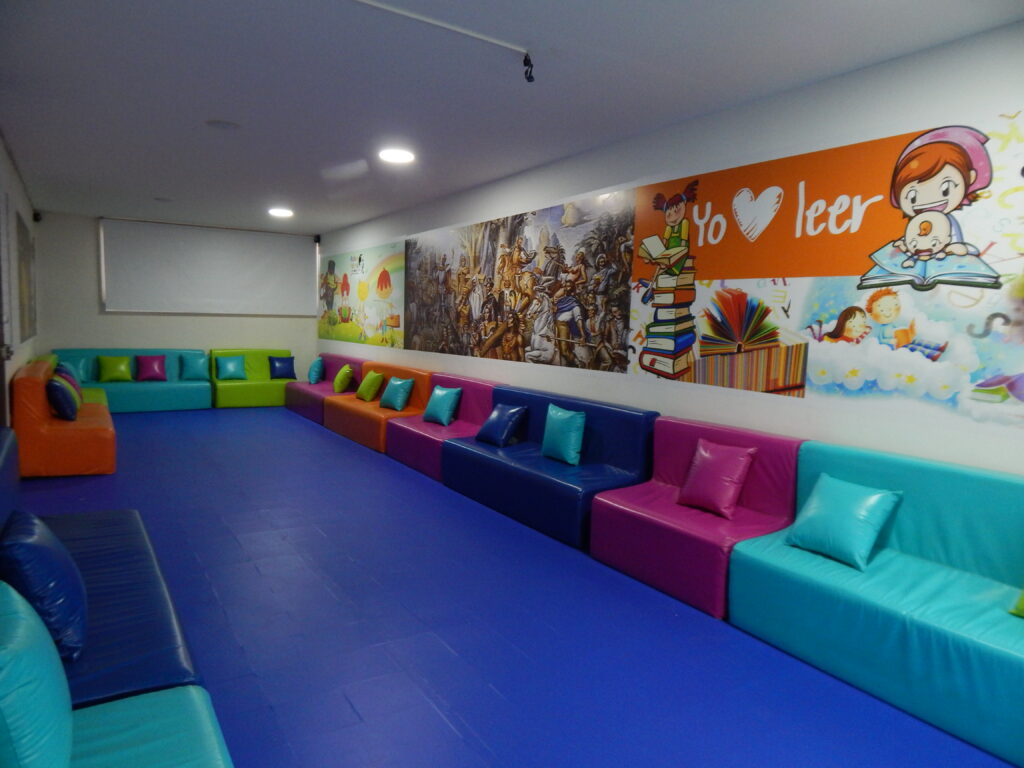 sala de lectura nosotros